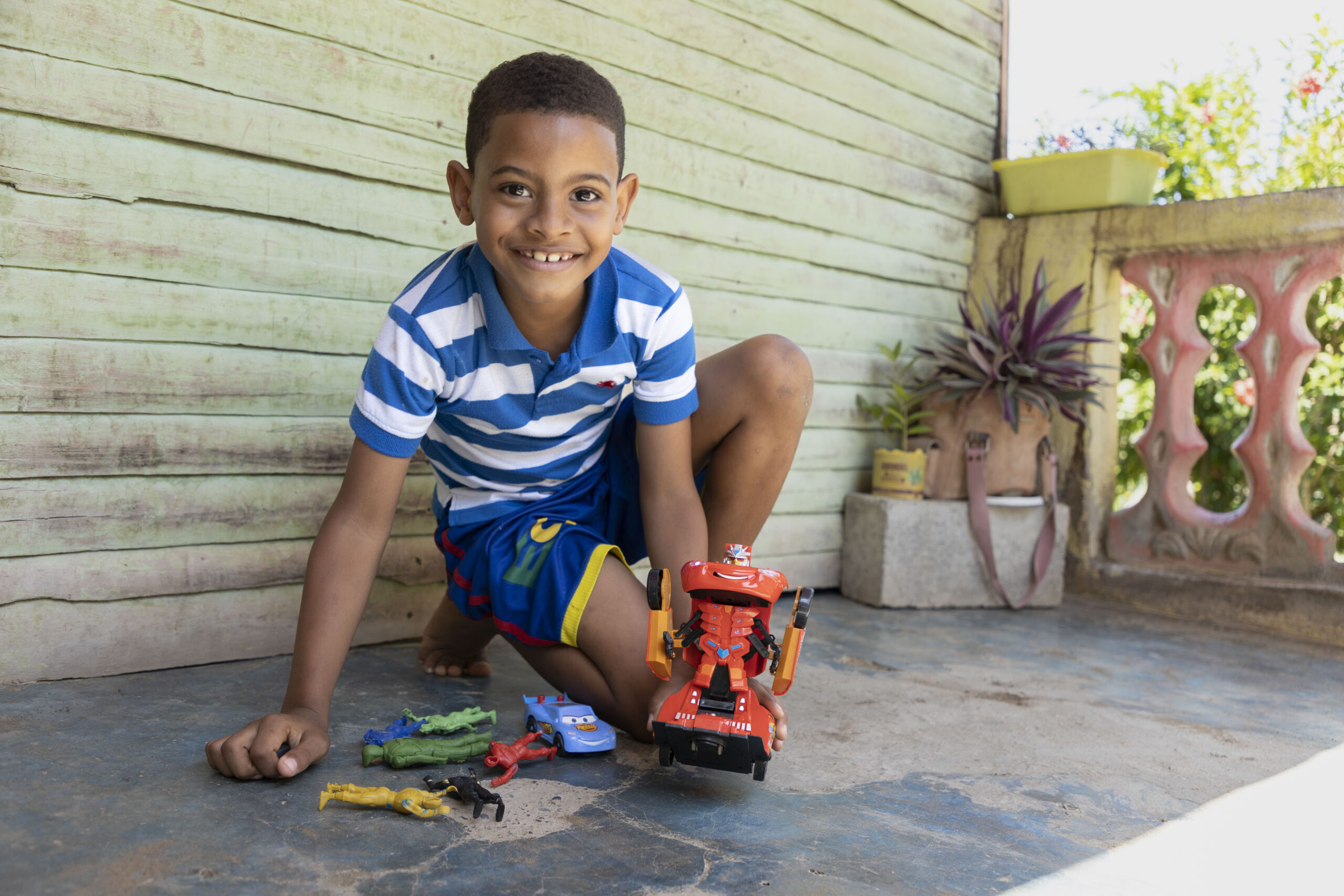 CC-DR086300088-CACRegionalSet-Gifts-04-2210